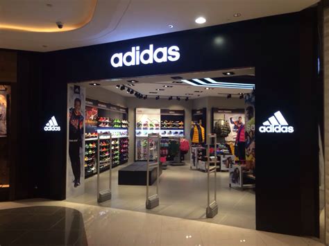 bossa da adidas preta original|adidas store near me.